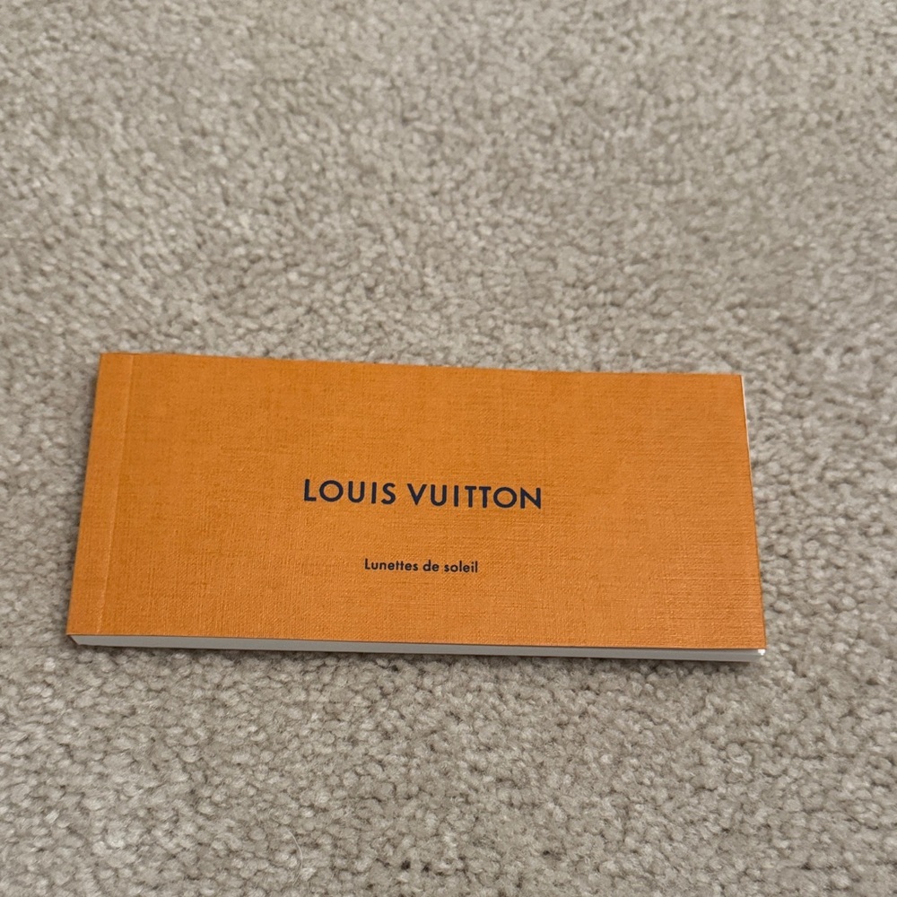 Louis Vuitton Black and Gold Sunglasses - Picture 9 of 12
